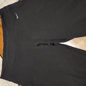Women's Large, flare leggings in black